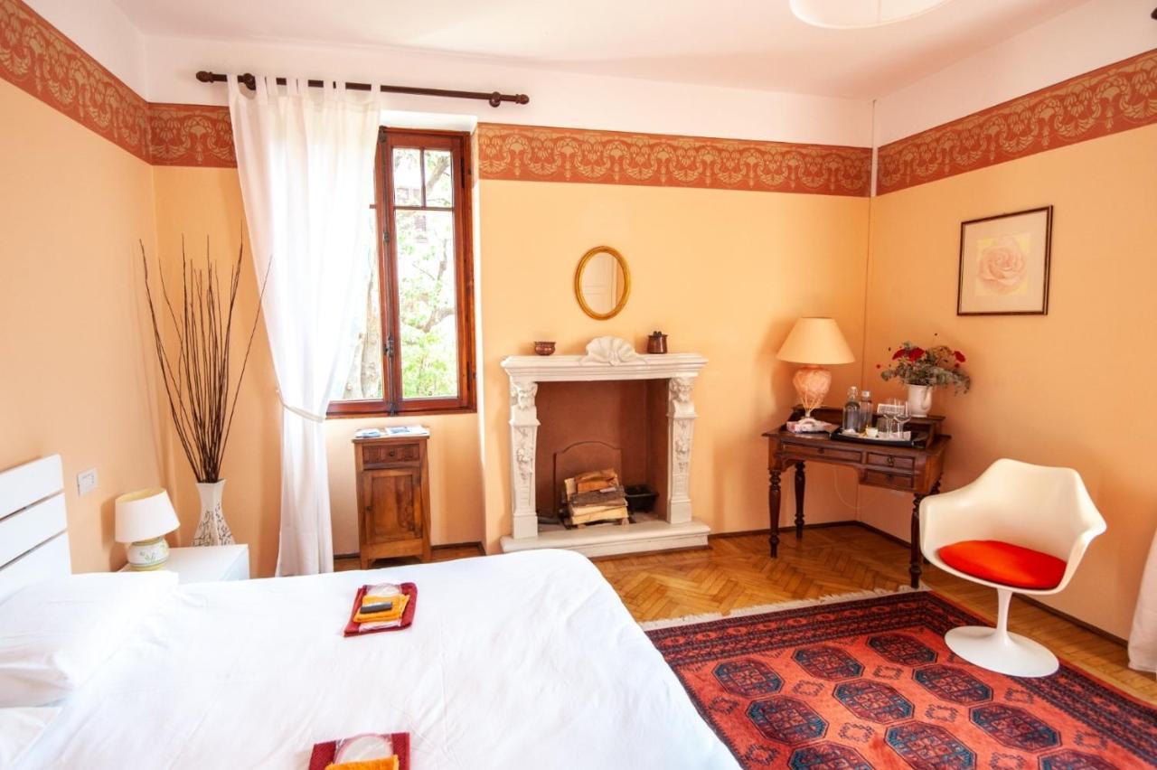 Il Motto Di Tommy Bed & Breakfast Castelveccana ภายนอก รูปภาพ