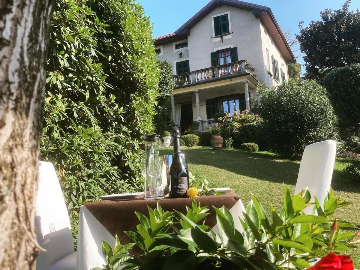 Il Motto Di Tommy Bed & Breakfast Castelveccana ภายนอก รูปภาพ