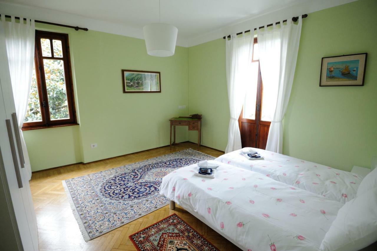 Il Motto Di Tommy Bed & Breakfast Castelveccana ภายนอก รูปภาพ